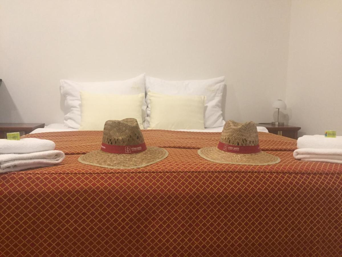 Apartman Za Radnici วาลติตซา ภายนอก รูปภาพ