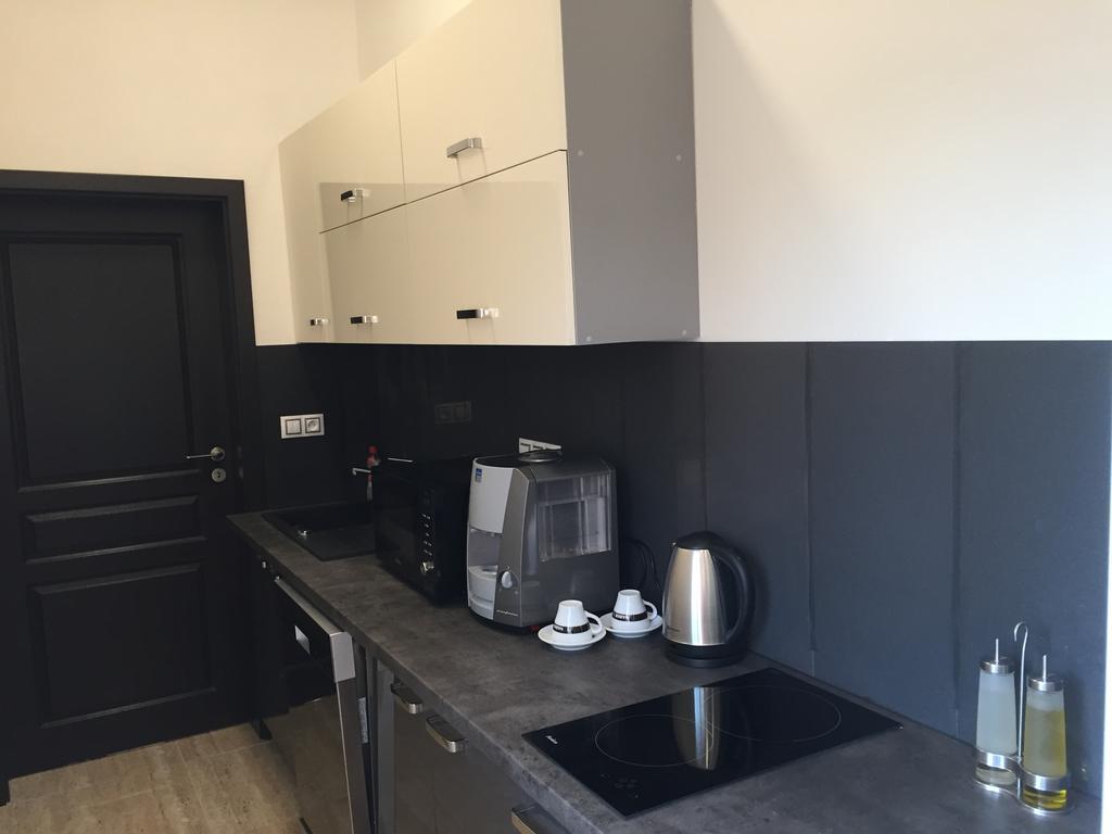 Apartman Za Radnici วาลติตซา ภายนอก รูปภาพ