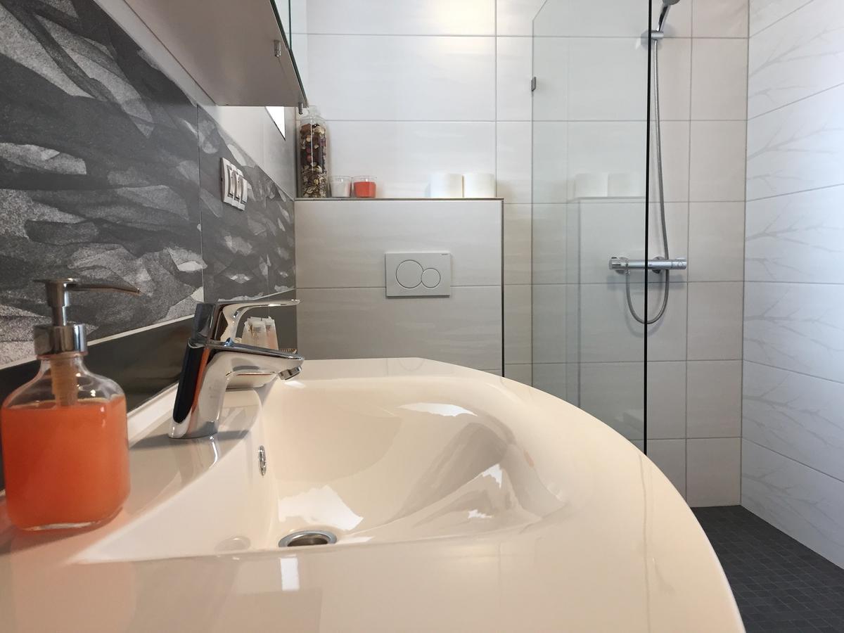 Apartman Za Radnici วาลติตซา ภายนอก รูปภาพ